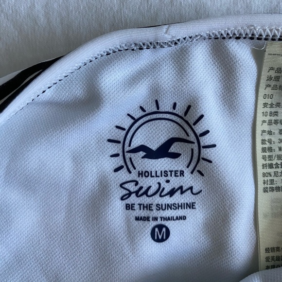 Hollister bathing suit bottoms - Picture 2 of 3